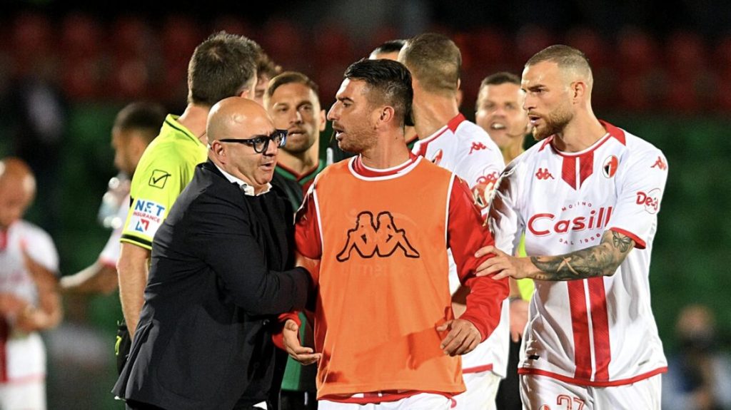 Il centrocampista del Bari è stato espulso durante la finale playout Ternana-Bari