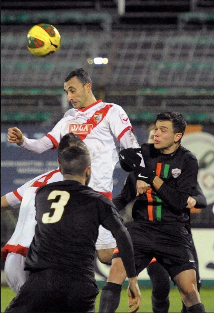 Gaetano Caridi in azione con la maglia biancorossa