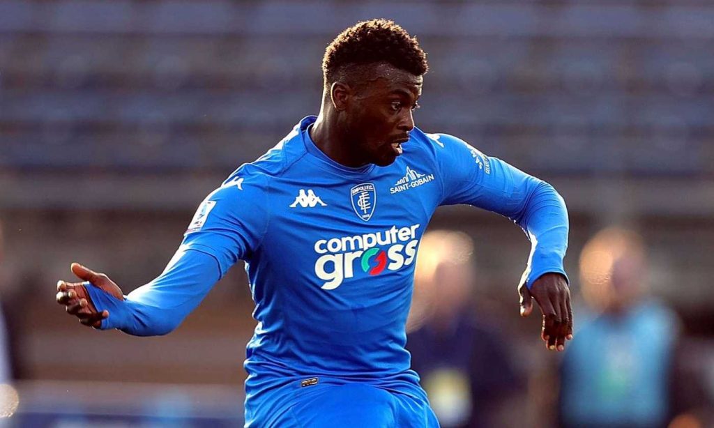 Tra Bari e Sampdoria finisce 1-1. Botta e risposta tra il blucerchiato Niang (in foto) e il galletto Maggiore