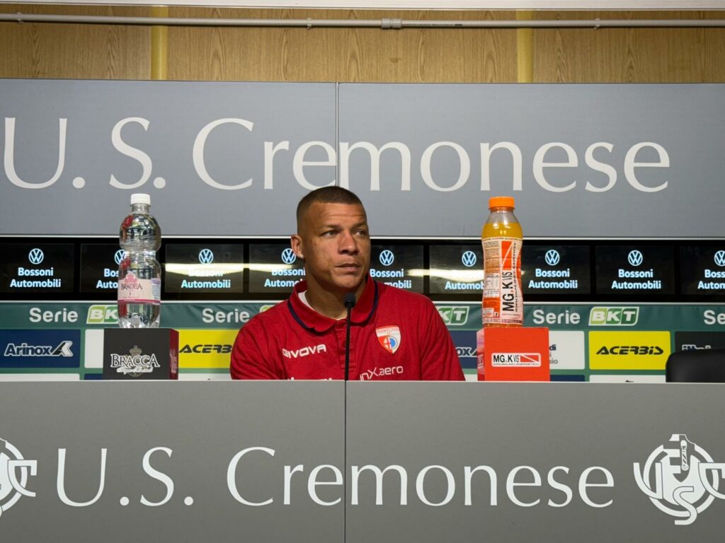 Il difensore biancorosso Sebastien De Maio