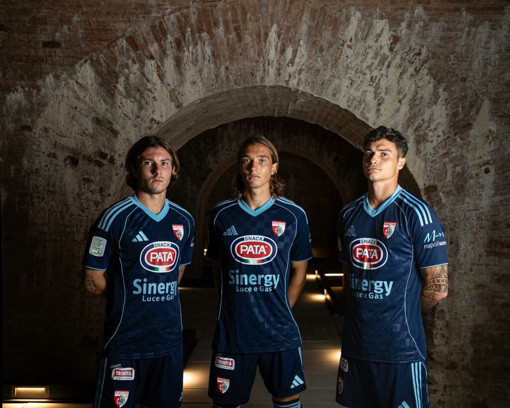 Mantova-Modena, le formazioni ufficiali (Fotografia pubblicata su gentile concessione di Mantova 1911 che ne detiene la proprietà)