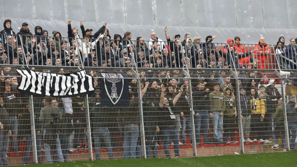 liberati i due tifosi spezzini arrestati nelle scorse ore