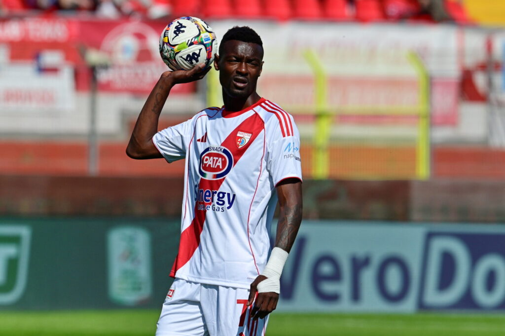 Davis Mensah saluta Mantova