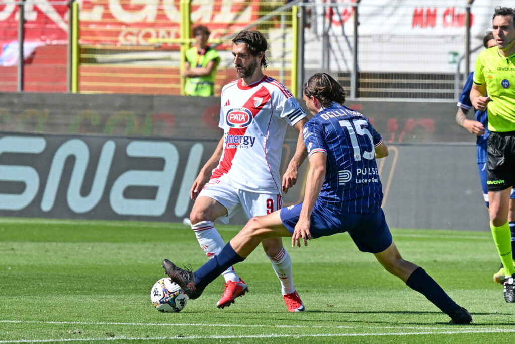 Mancuso in azione con la maglia del Mantova