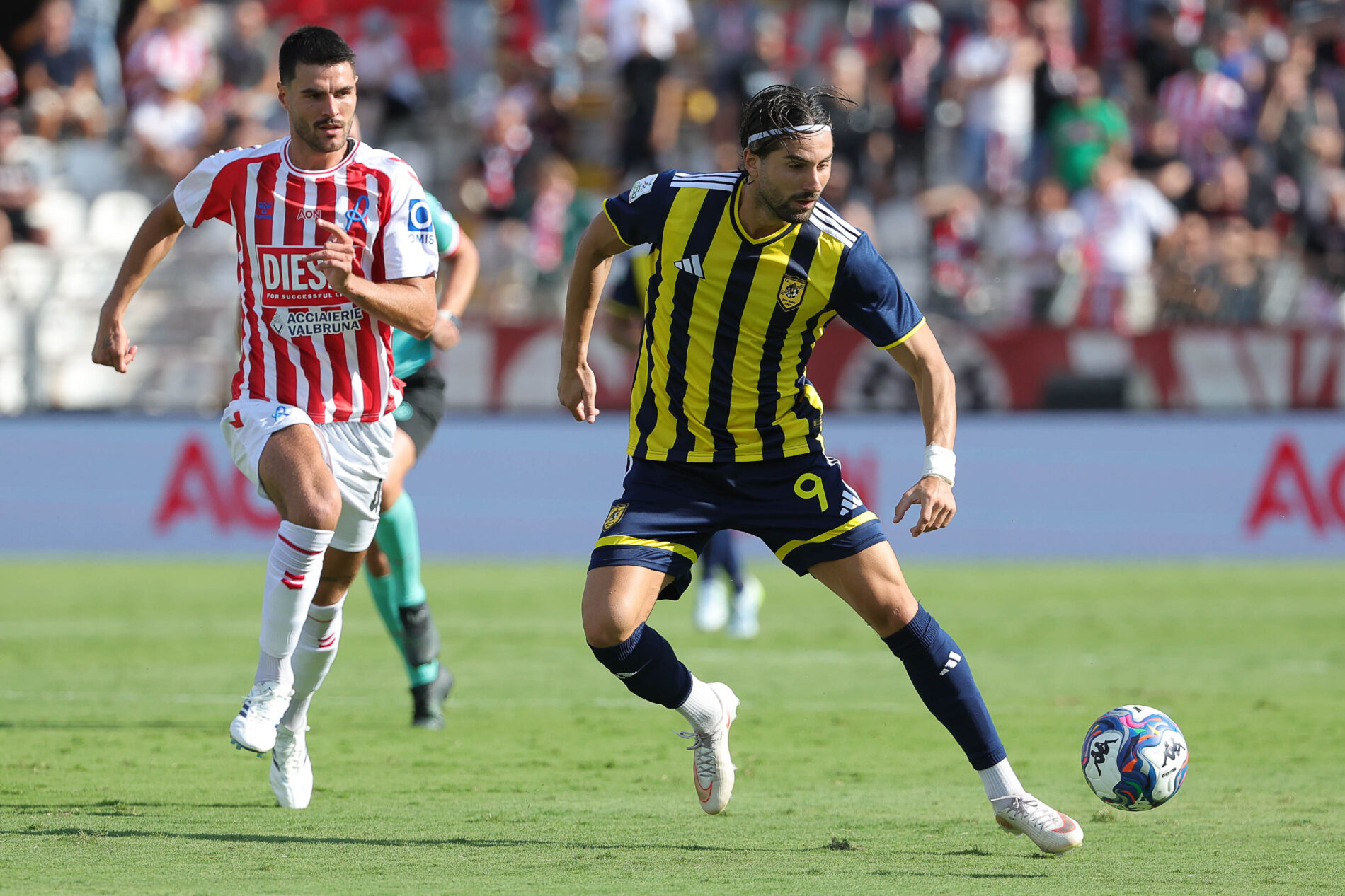L'attaccante della Juve Stabia Antonio Di Nardo in azione