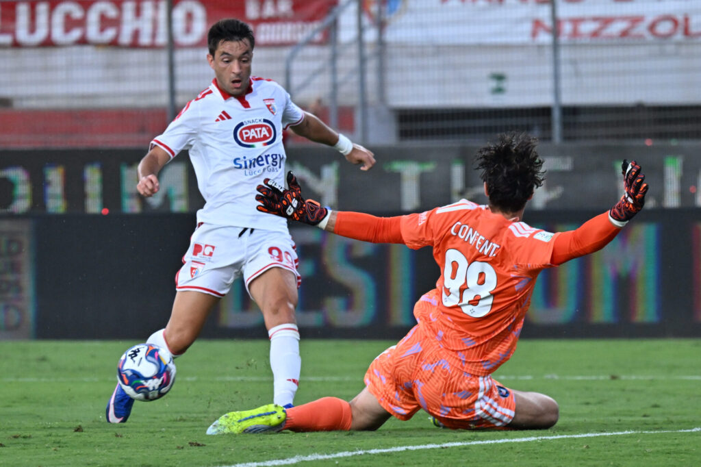 L'attaccante del Mantova Vanja Vlahovic in azione
